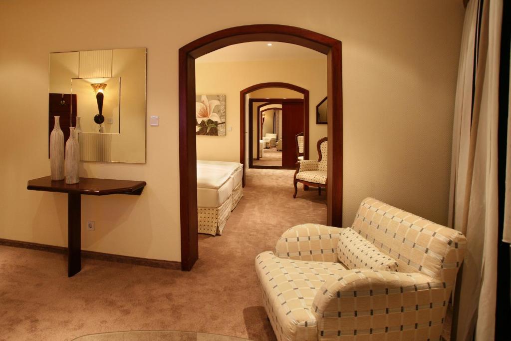 Hotel & Spa Waldecker Hof Вилинген Екстериор снимка