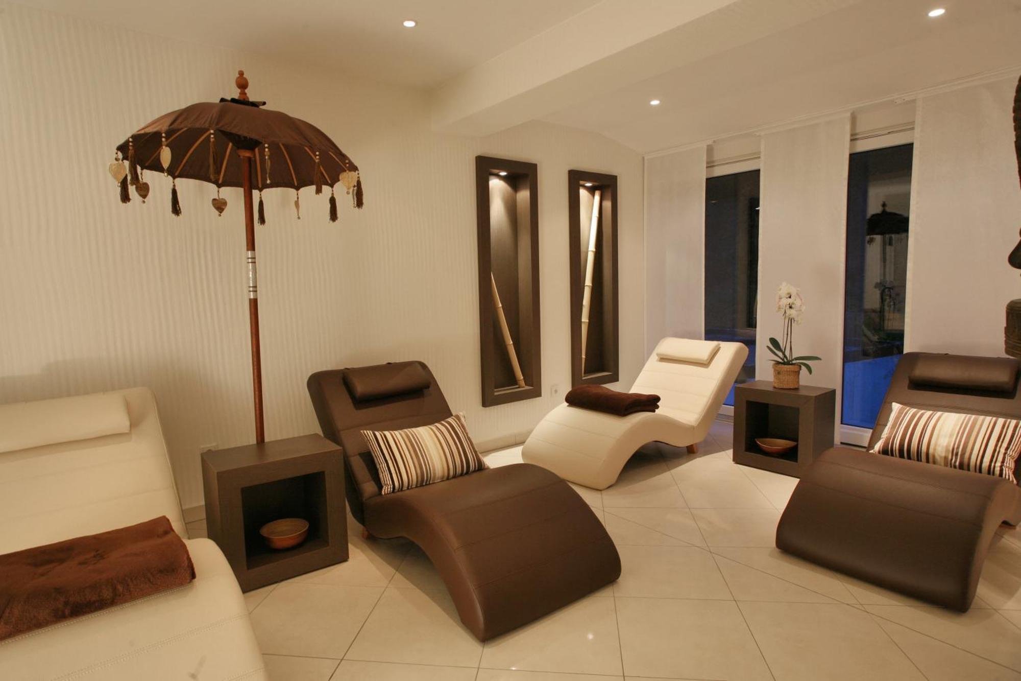 Hotel & Spa Waldecker Hof Вилинген Екстериор снимка