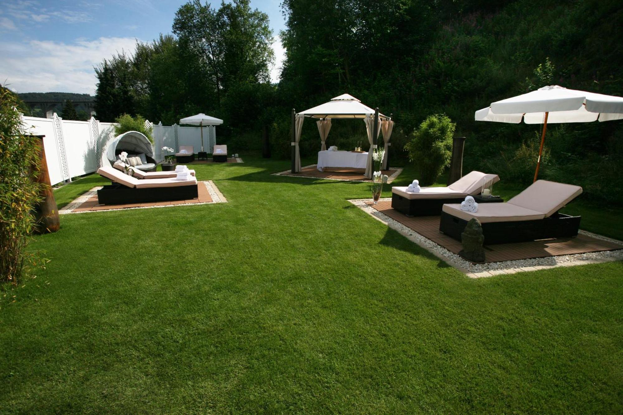 Hotel & Spa Waldecker Hof Вилинген Екстериор снимка