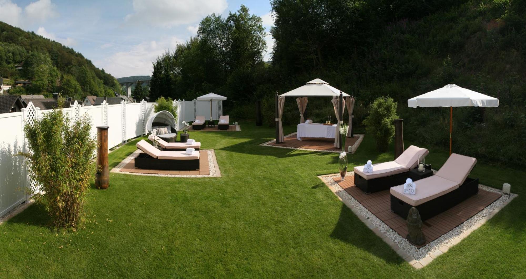 Hotel & Spa Waldecker Hof Вилинген Екстериор снимка
