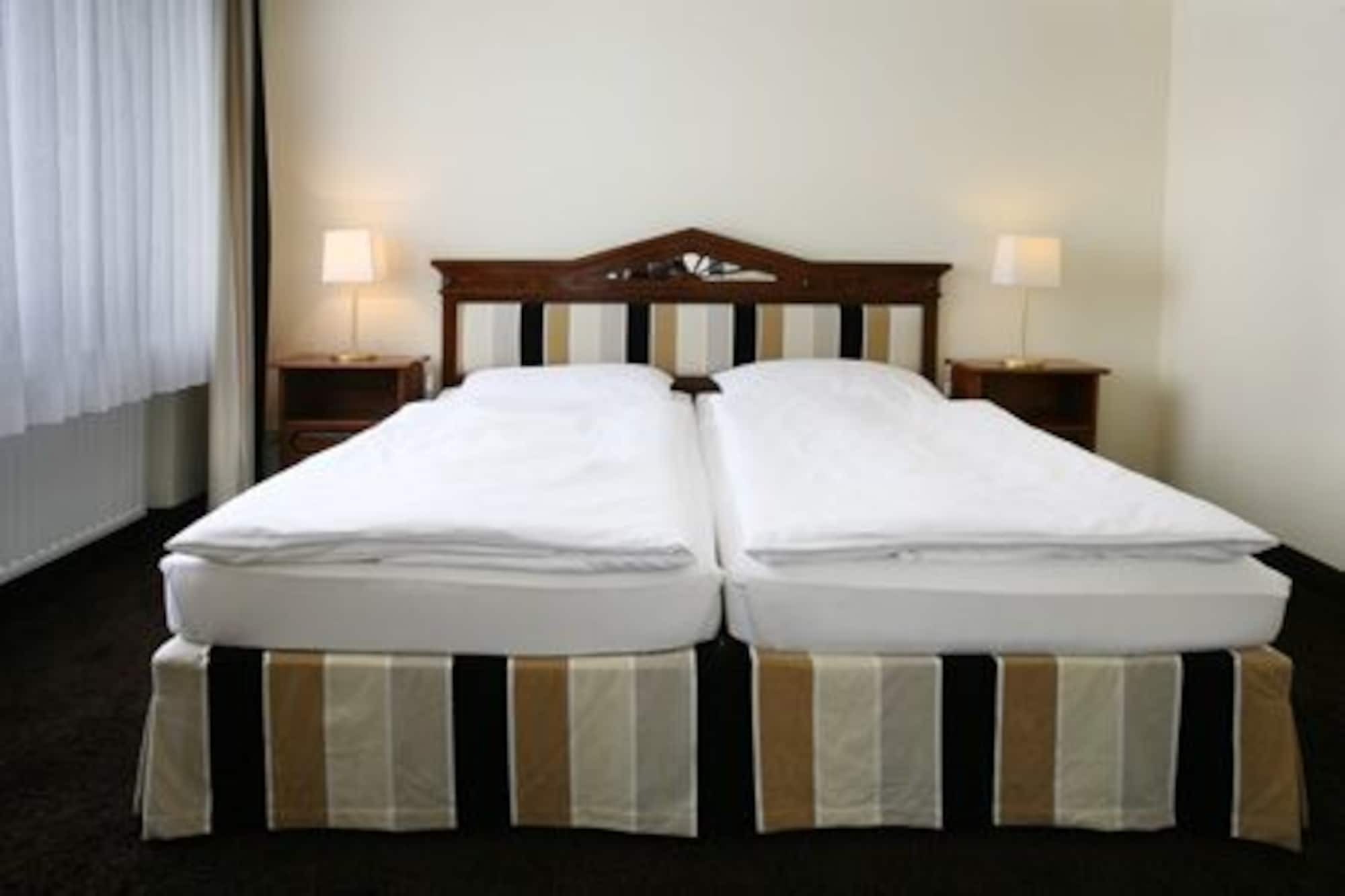Hotel & Spa Waldecker Hof Вилинген Екстериор снимка